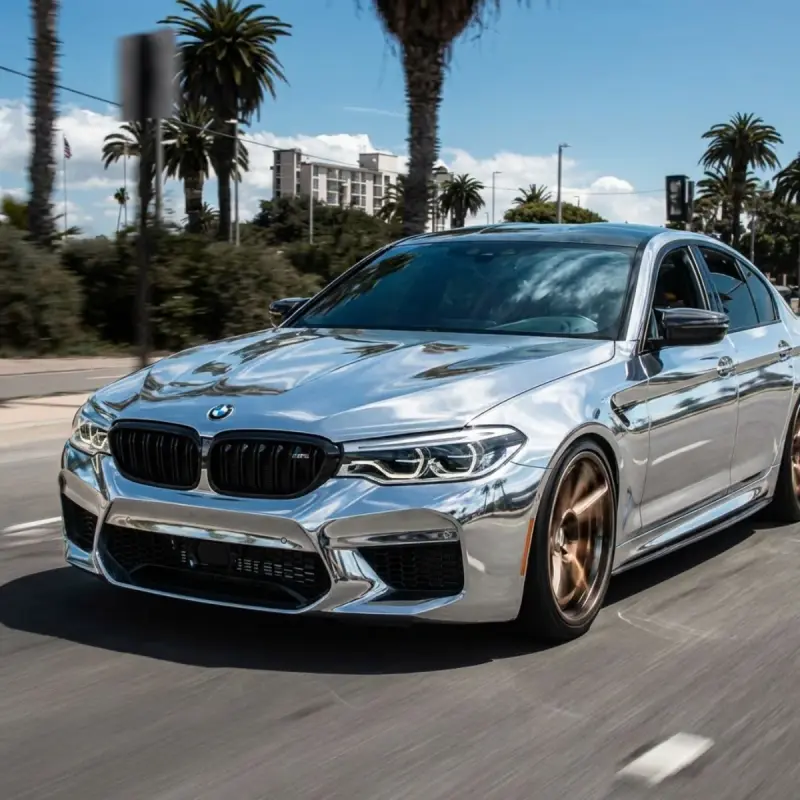 BMW M5 в хромированном покрытии — AI-визуализация оклейки плёнкой